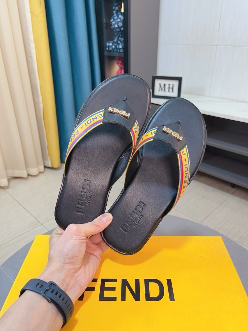 FENDI Logo Strap Thong Sandals — front