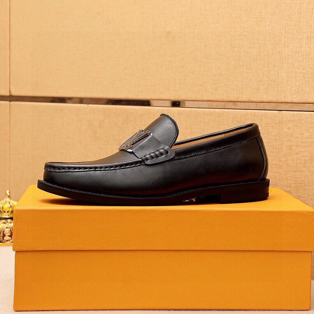 微商相册测试鞋子-Louis Vuitton Black Metal-Detail Loafers — back