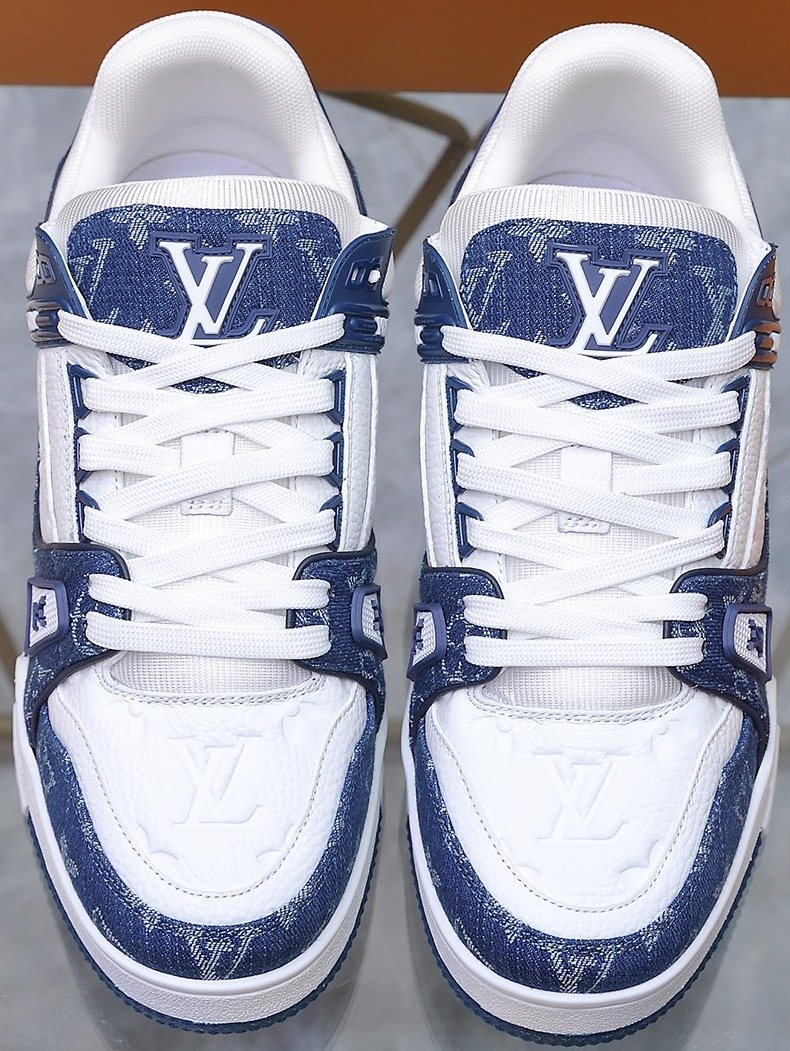 Louis Vuitton Monogram Low-Top Sneakers — hero